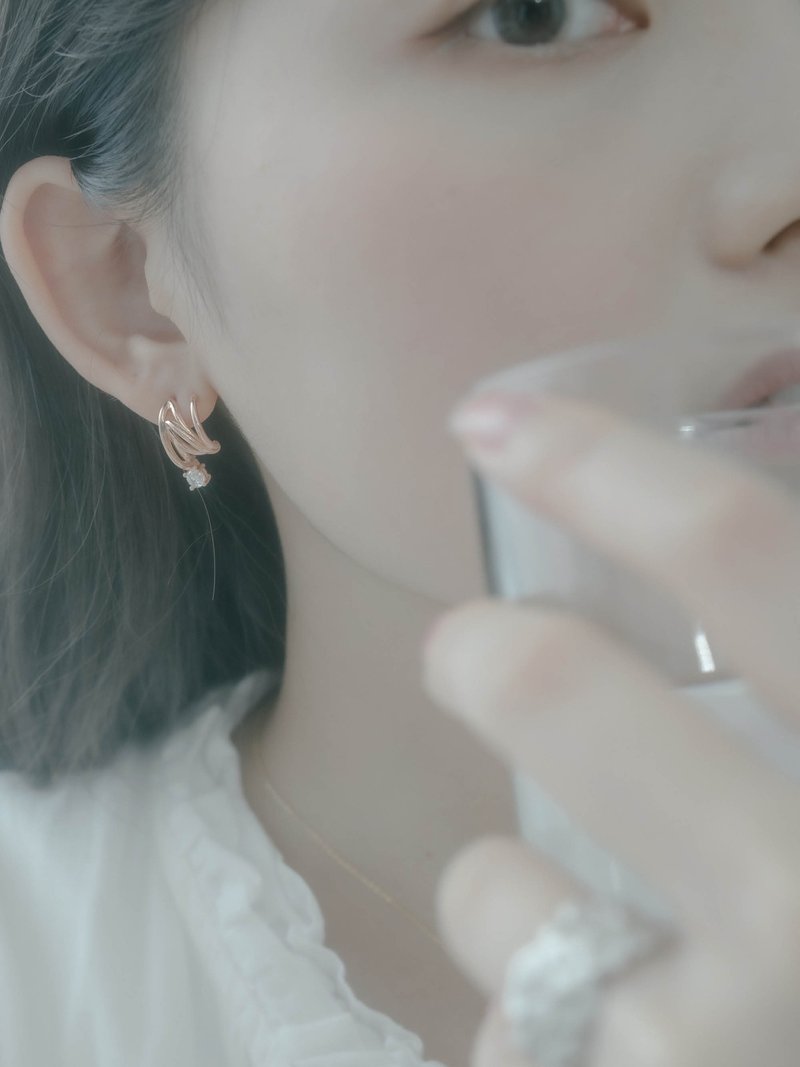 ryuusei earrings 純銀流星樣碎石耳環 - 耳環/耳夾/耳骨夾 - 純銀 銀色