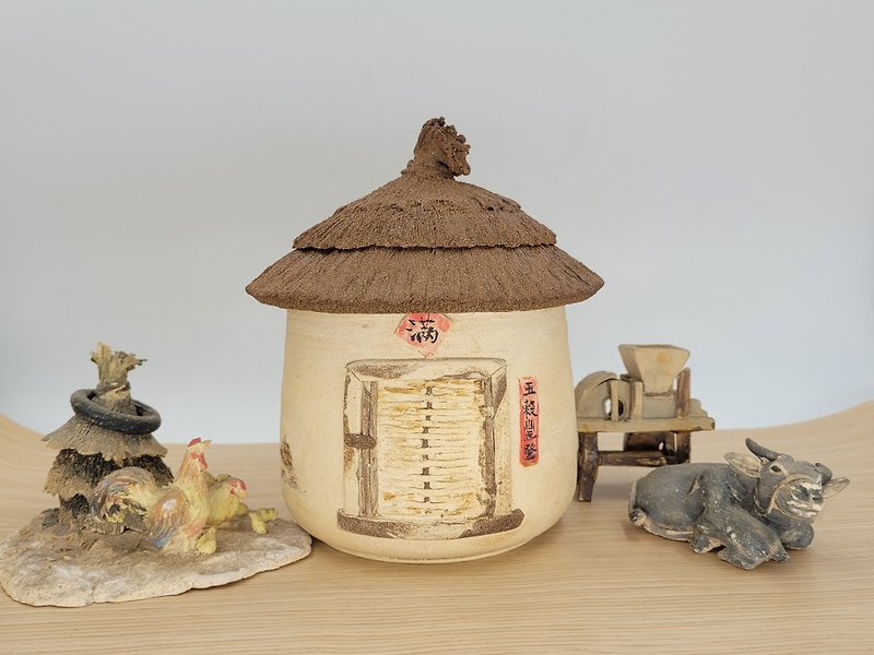 Nostalgic barn style tea barn food can - Teapots & Teacups - Pottery 