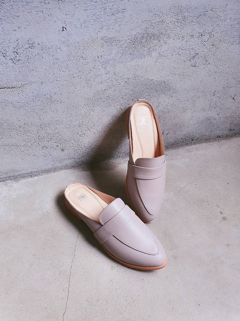 [Free Harmony] Pointed Toe Classic Muller Shoes_Glacier Grey | Handmade | MIT Large Size - รองเท้ารัดส้น - หนังแท้ 