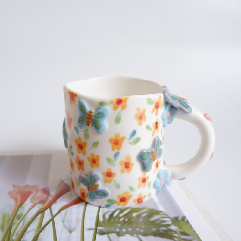 Hand built ceramic cup | daisy1 | ceramic handmade mug - แก้วมัค/แก้วกาแฟ - ดินเผา หลากหลายสี