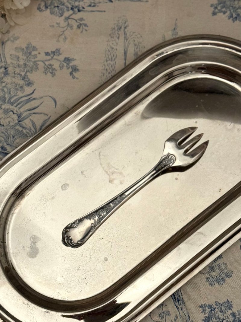 40585-Beautiful French antique silver-plated oyster fork - ช้อนส้อม - เงิน 