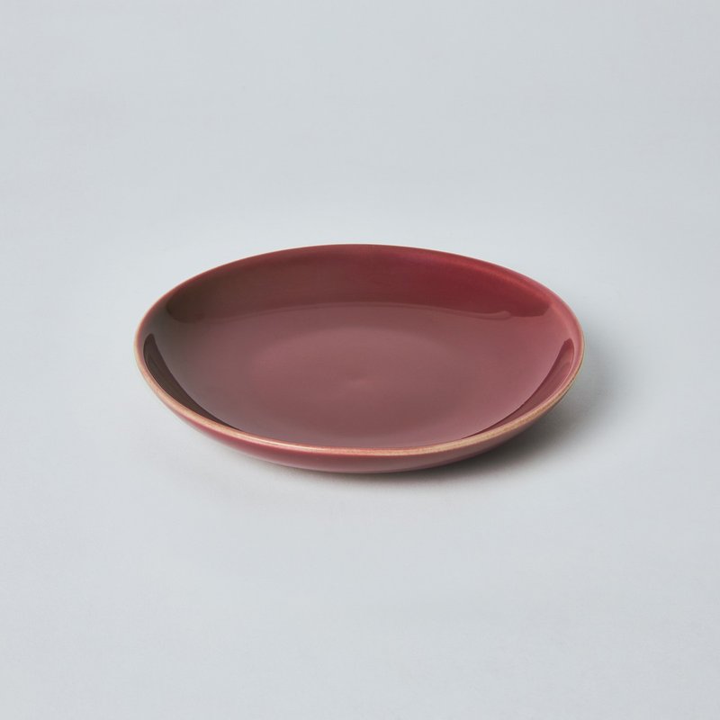 KOGA │ Ceramic Round Plate (Sheh-Shing Red) - Plates & Trays - Pottery Red