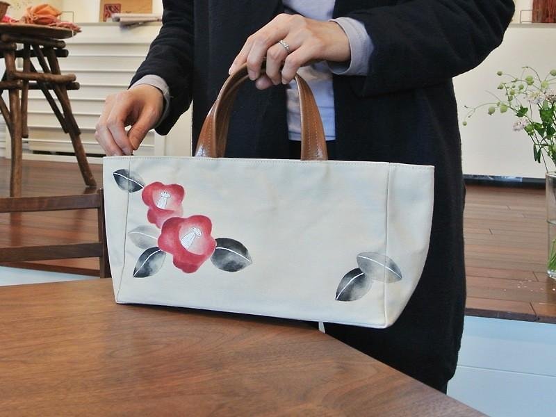 purse tsubaki - กระเป๋าถือ - ผ้าฝ้าย/ผ้าลินิน สีกากี