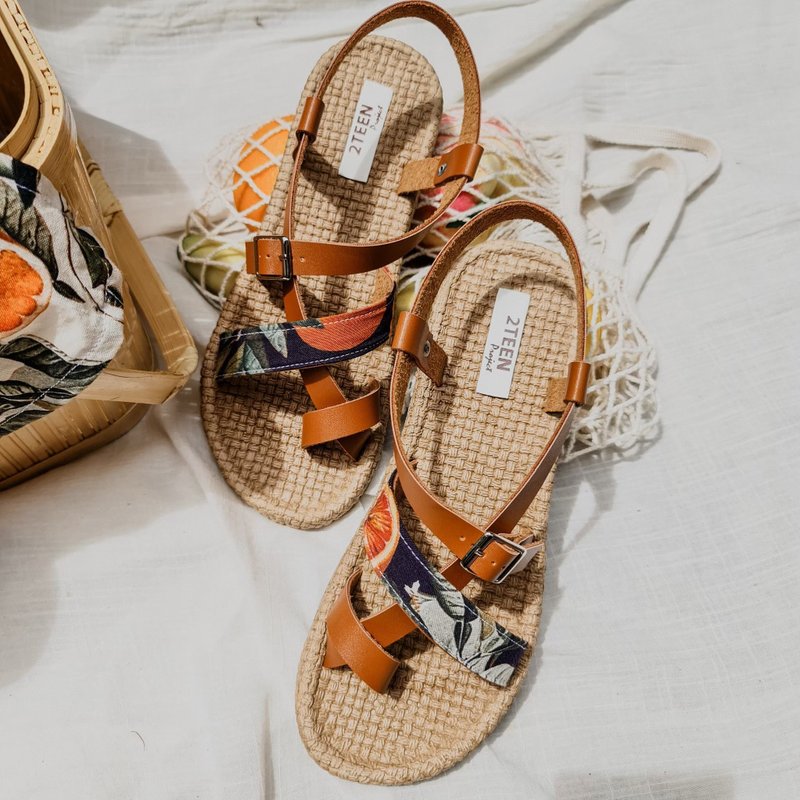 Tangerines Navy Blue Cross Strap Sandals - 女休閒鞋/帆布鞋 - 橡膠 