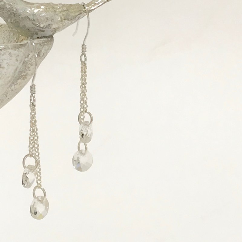Dangling Swarovski crystal 925silver earring - ต่างหู - เงินแท้ สีใส