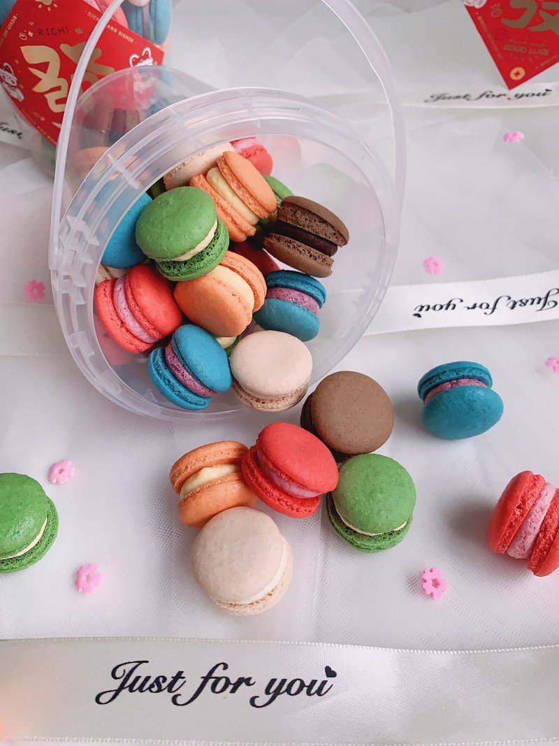 【MSM】Mini Macaron Sharing Bucket - เค้กและของหวาน - อาหารสด หลากหลายสี