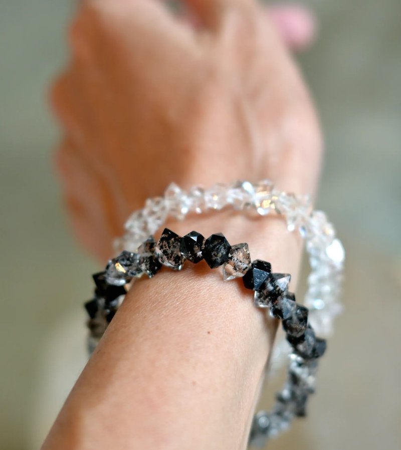 Herkimon Shining Diamond Raw Ore. Bracelet - Other - Crystal 