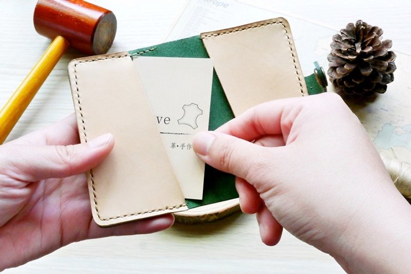 Leather business card holder, leather card holder, leisure card holder, green business card holder, free engraving - ที่เก็บนามบัตร - หนังแท้ สีเขียว