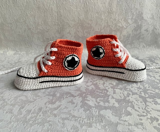 Cute Converse Baby Booties Baby Newborn Shoes Gift Baby Reveal Party Family Look Shop HowletDi Baby Shoes Pinkoi