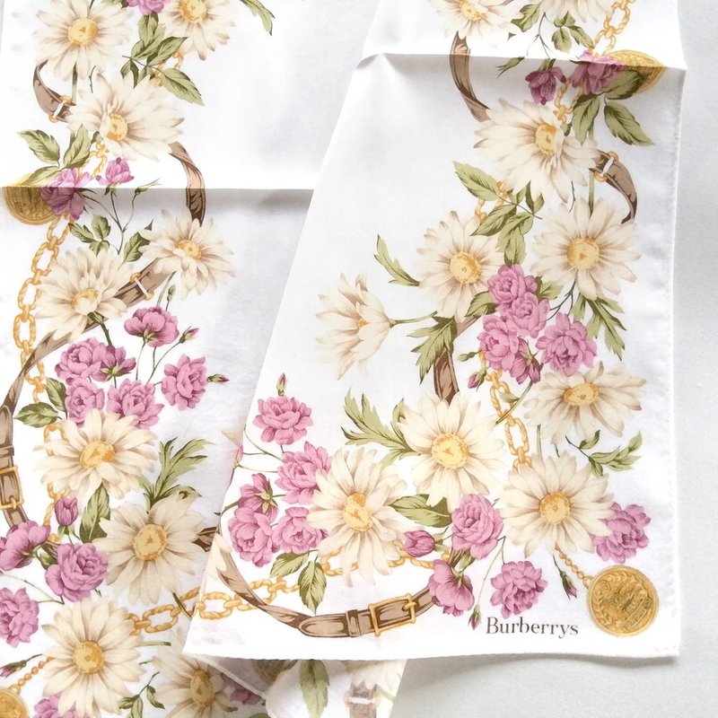 Burberrys Vintage Handkerchief – Floral & Jewelry Chain Design 20 x 19.5 inches - 絲巾 - 棉．麻 粉紅色
