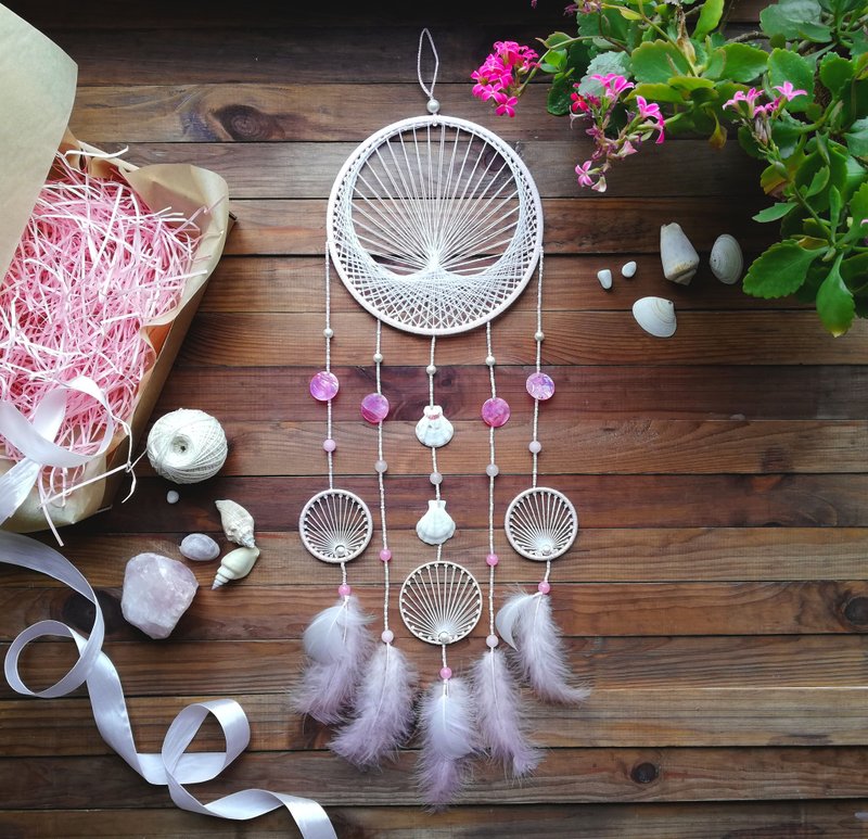 Large dreamcatcher, Pink bedroom decor, Seashell wall hanging, Dream catcher - Wall Décor - Wood Pink