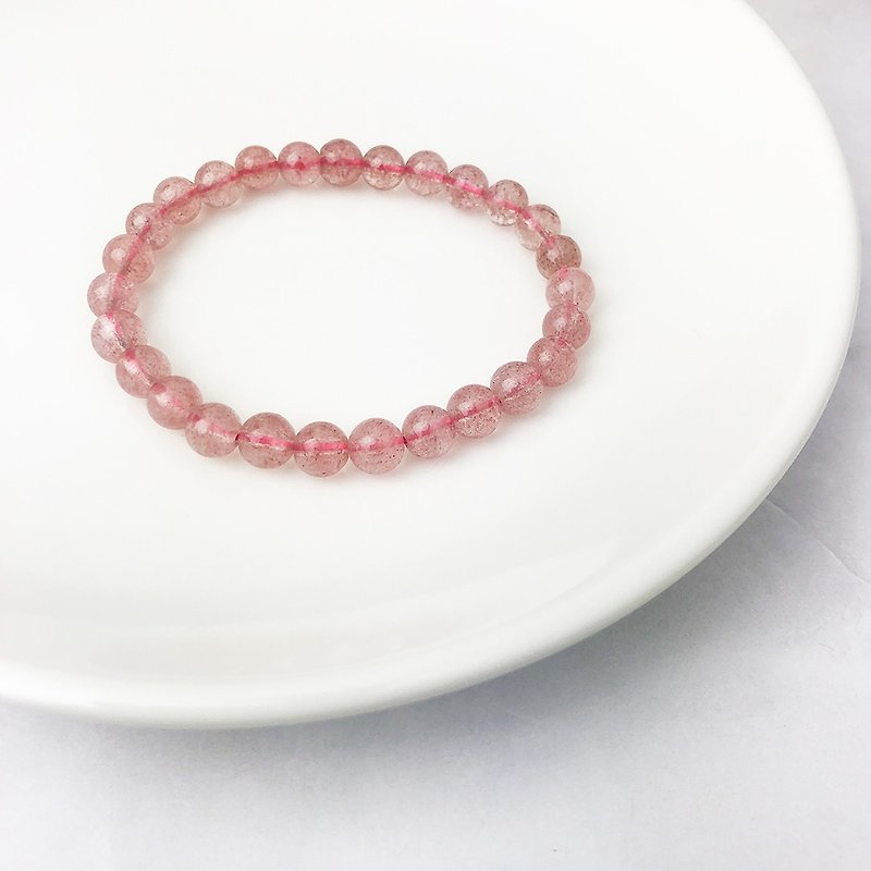 Strawberry Crystal Bracelet // Love luck. Self-healing. Popularity - สร้อยข้อมือ - คริสตัล สึชมพู
