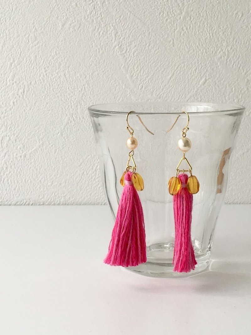 Flickering tassel earrings and earrings "Pink & Pink Mix" 3 - ต่างหู - ผ้าฝ้าย/ผ้าลินิน สึชมพู