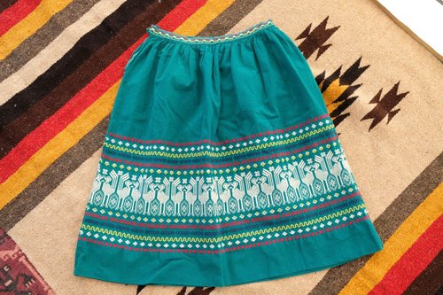 Vintage Guatemalan Hand Embroidered Skirt - Shop YUZIVINTAGE