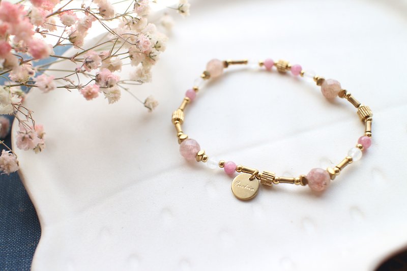 Cherry blossom-Natural stones brass handmade bracelet - สร้อยข้อมือ - โลหะ สึชมพู