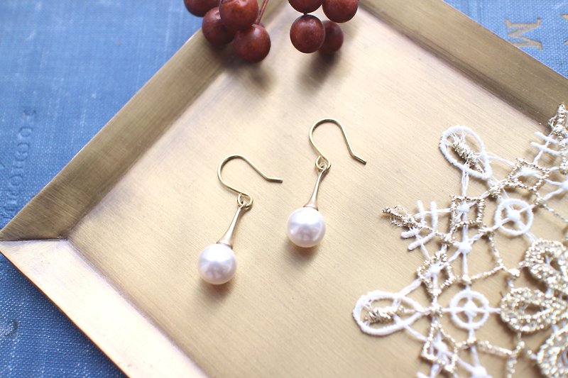 Ice cream corn-Crystal pearl earrings - ต่างหู - โลหะ 