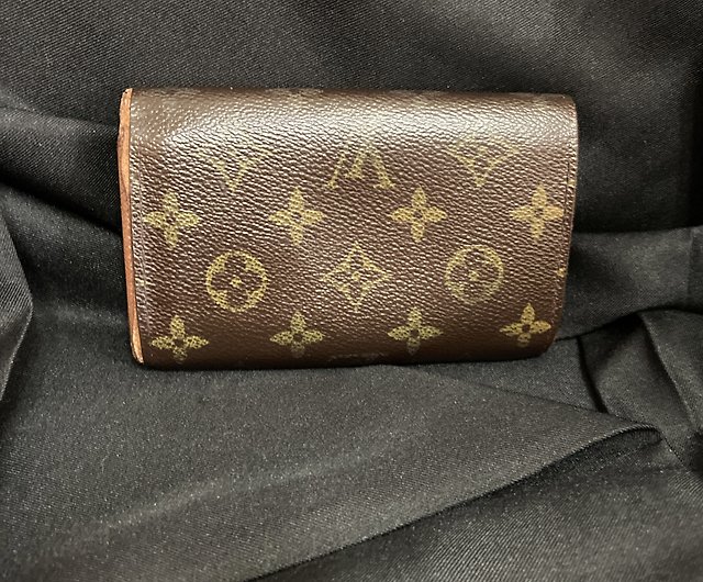 New in Box Louis Vuitton Limited Edition Shanghai Zipped Wallet For Sale at  1stDibs