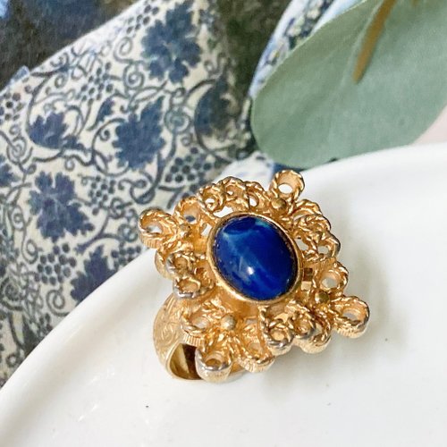 [Western antique jewelry] Sarah Cov13 elegant overlapping twist style  inlaid blue ring