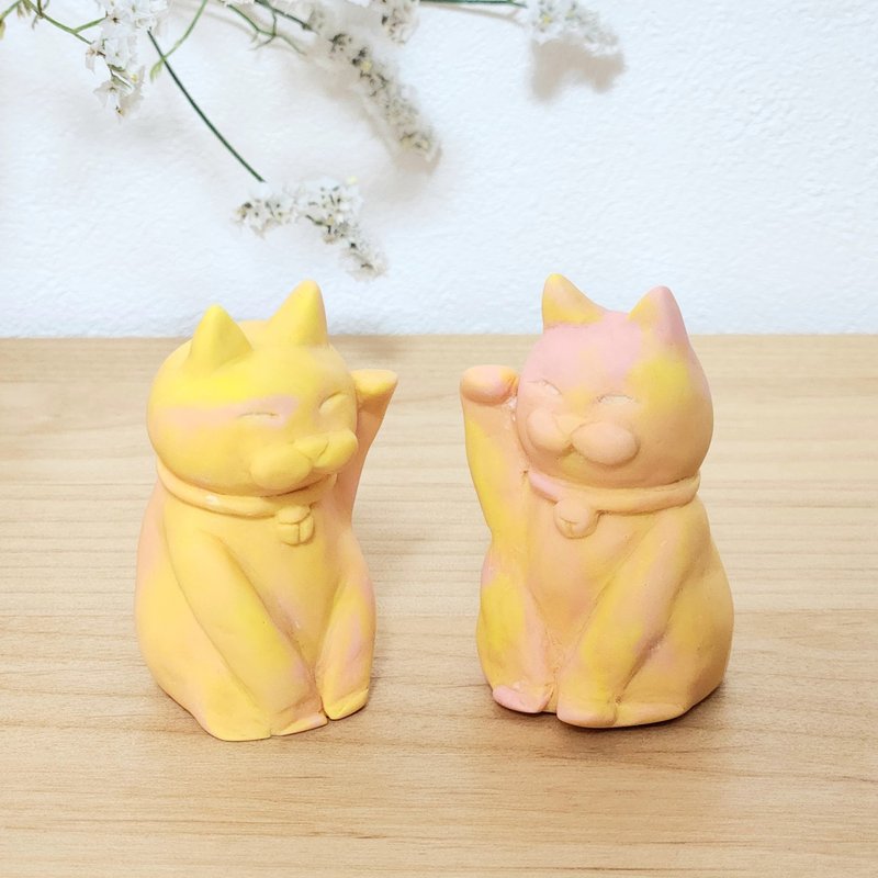 Sunset colored mini Lucky cats (pair) - ตุ๊กตา - วัสดุอีโค สีเหลือง