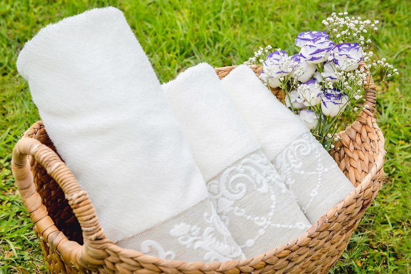 Wisteria Garden Love-Made in Portugal I Limited I Small Towel Hair Towel Bath Towel-Three-piece Towel Set - Towels - Cotton & Hemp White