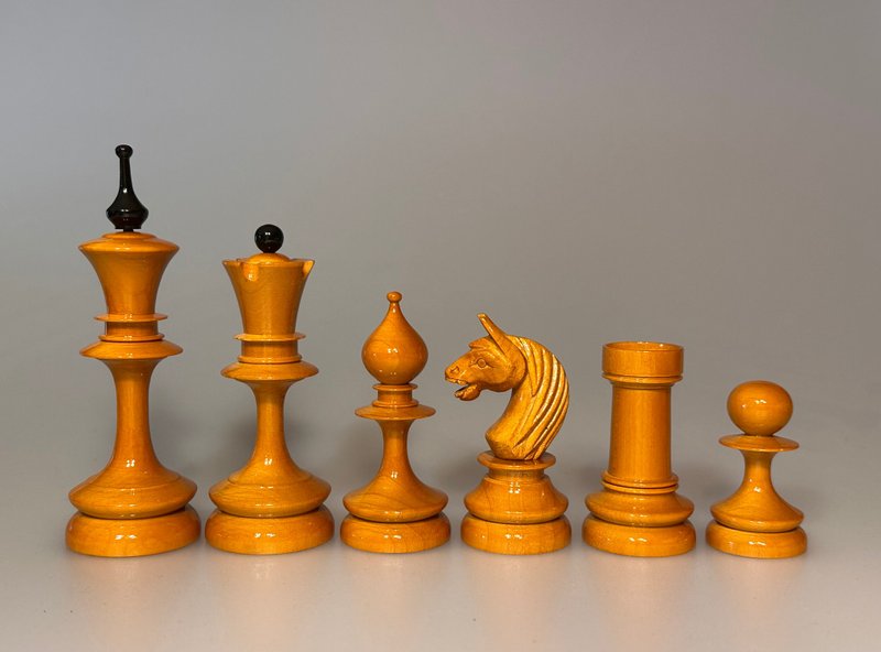 Tsarist / Russian Chess set  1880— 1900 (Replica) - 桌遊/卡牌 - 木頭 黑色