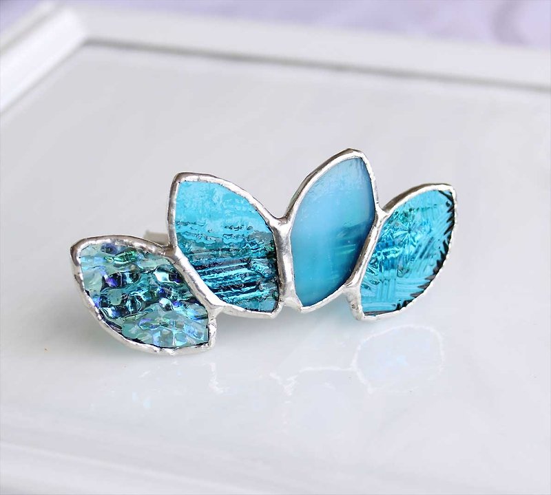 Stained glass barrette [Leaf] Refreshing blue - Hair Accessories - Glass Transparent