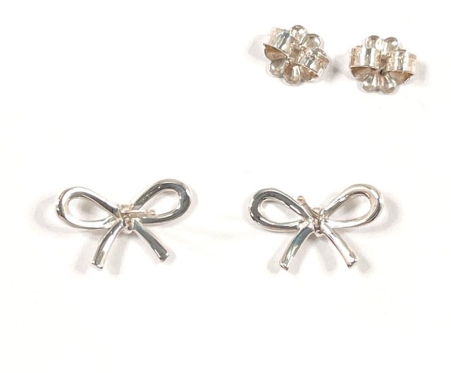 日本直送 中古美品】ティファニー TIFFANY&Co. ピアス ボウ