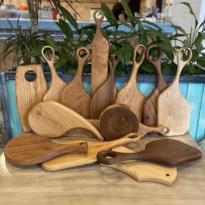 Elm serving board / Ecofriendly cozy home decor / Wooden tray cutting board - ถาดเสิร์ฟ - ไม้ สีนำ้ตาล