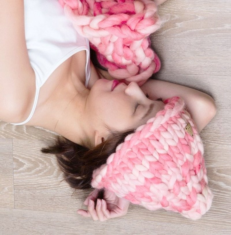 【盲藤手作-山】粗線100%純羊毛編織帽/盛櫻 - 帽子 - 羊毛 粉紅色