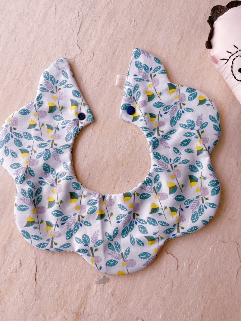 Oriole family time. Pure cotton six-layer gauze petal ring bib/reversible - Bibs - Cotton & Hemp Multicolor