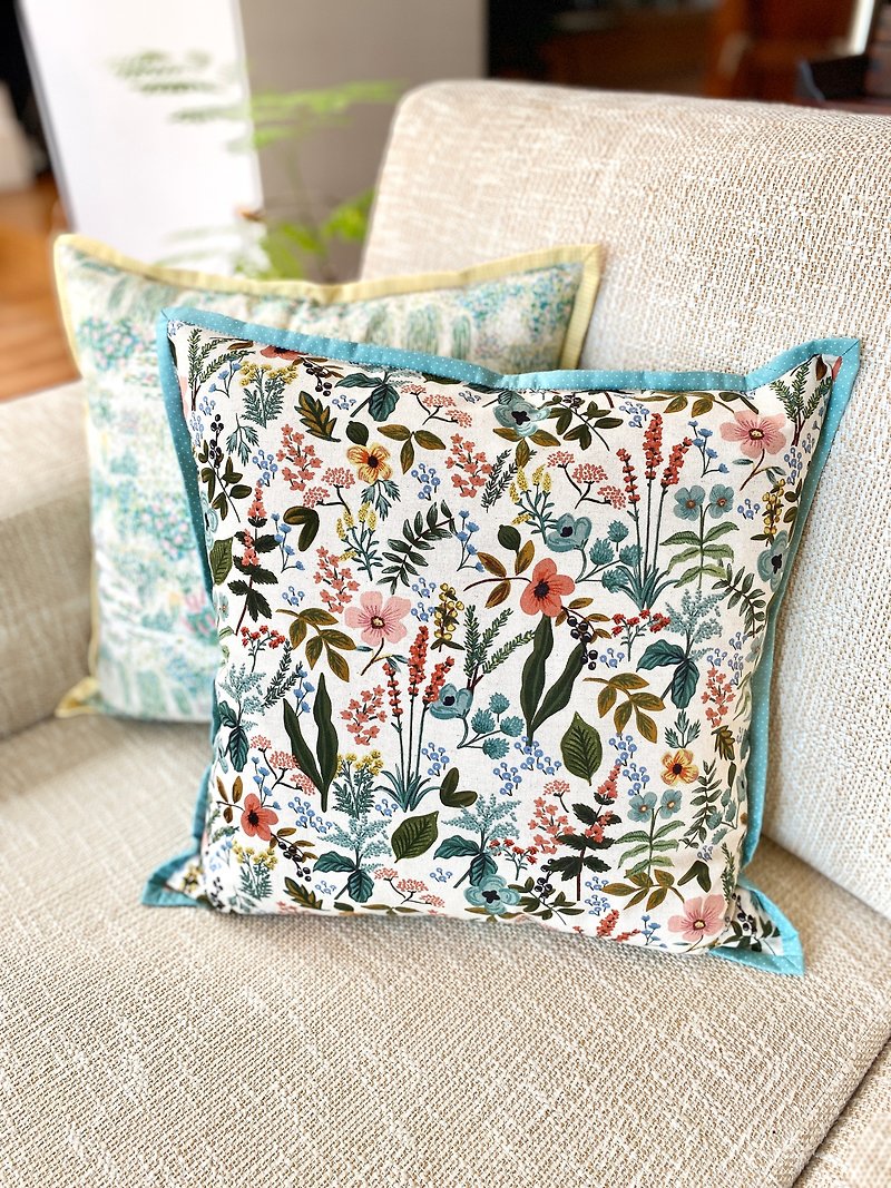 Two sided cushion cover with contrasting border. - หมอน - ผ้าฝ้าย/ผ้าลินิน สีน้ำเงิน