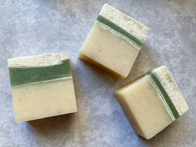 Black Spruce French Sandalwood Hydrosol Soap/I'm not unprepared but just waiting for the opportunity/Dorma love elephant - Other - Other Materials White