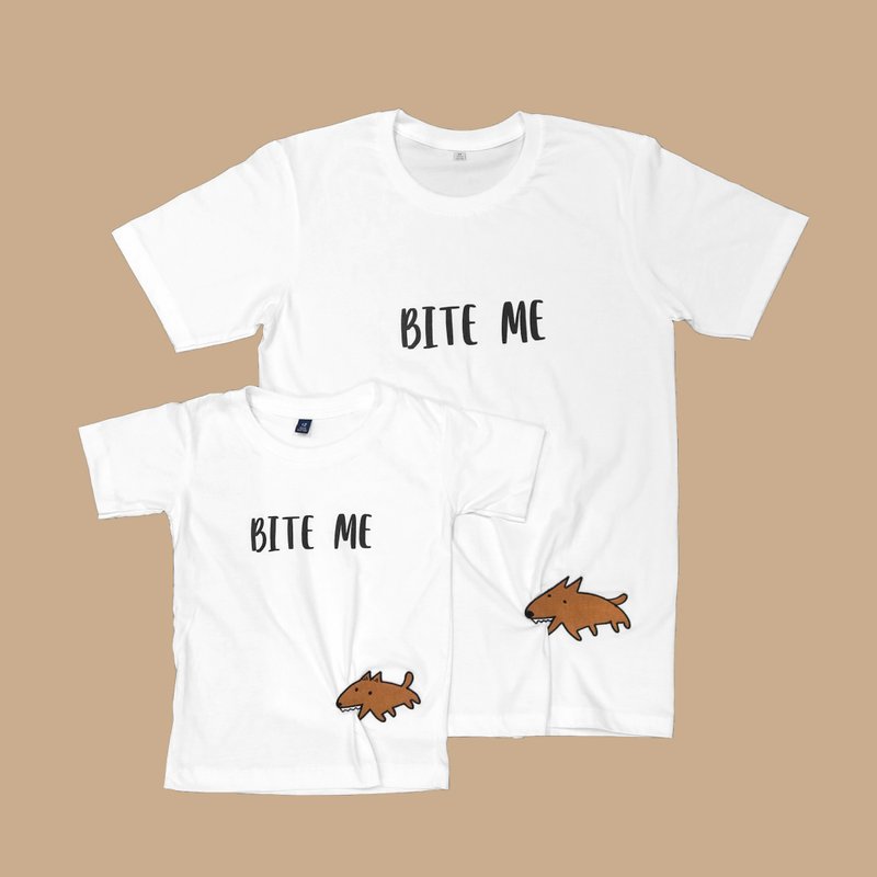 【Bite Me - mini DOG】キッズ・しわくちゃTシャツ - 男/女童裝 - 棉．麻 白色