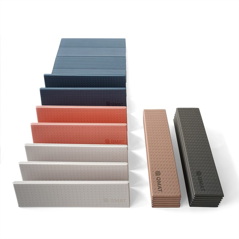 【QMAT】8mm折疊瑜珈墊 (十二折墊) 60*180cm 台灣製 - 瑜珈墊 - 其他材質 多色