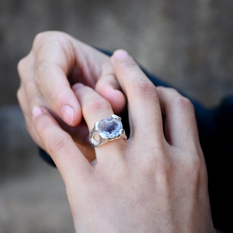 原創設計純銀鑲天然晶洞聚寶盆開口戒指 - 戒指 - 水晶 銀色
