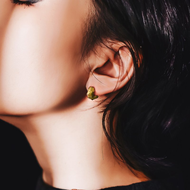 DATE. 09/04/21. Meteor - Lost Stars Mini Hoop Earrings (18K Gold Plated) - ต่างหู - เงินแท้ สีทอง