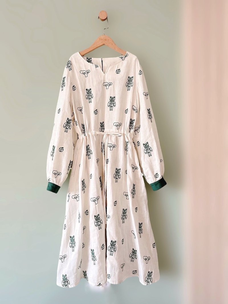 刺繡熊 - 大人繫腰洋 - 洋裝/連身裙 - 棉．麻 多色