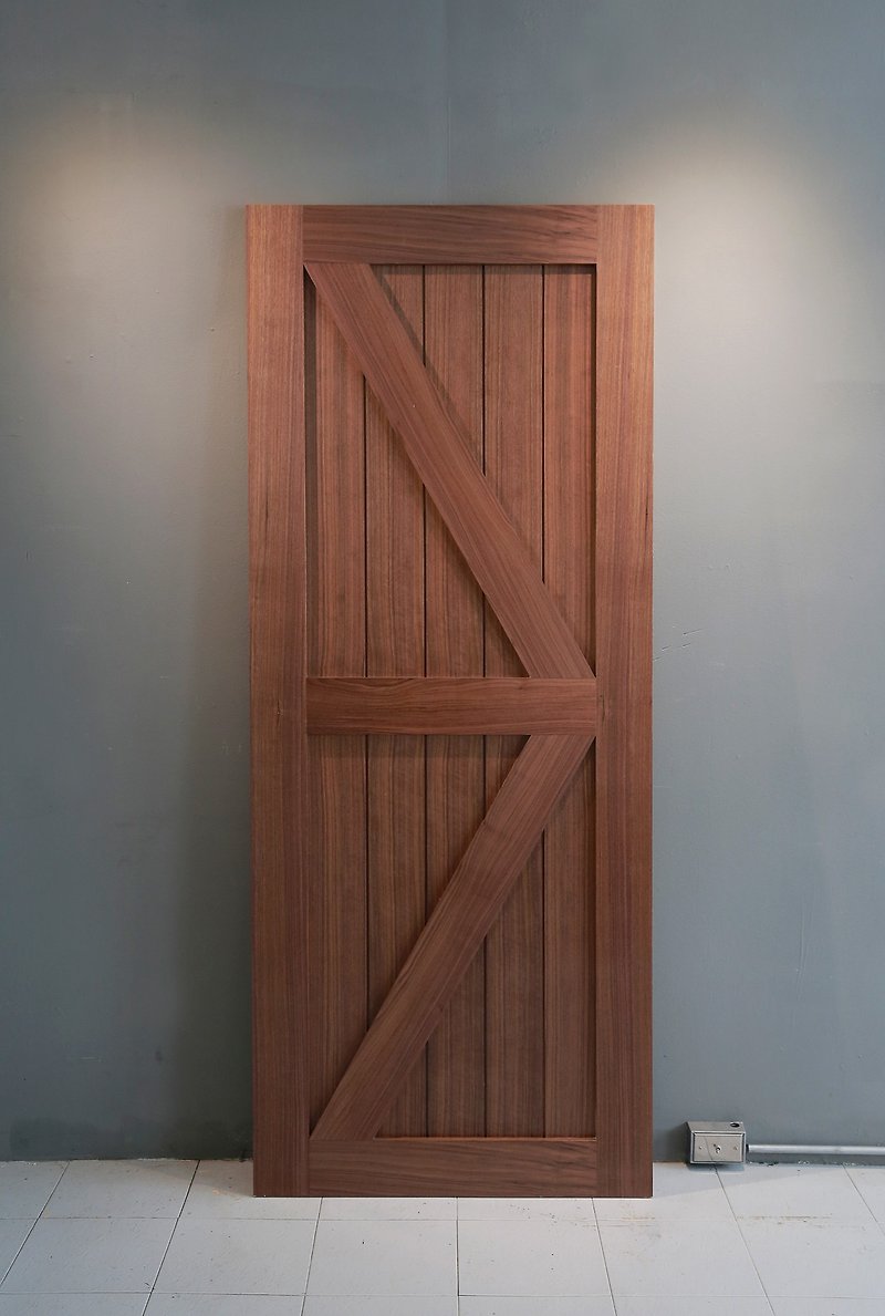 Country industrial wind barn door style (walnut solid wood veneer) / sliding door / cabinet door / room door - Wood, Bamboo & Paper - Wood Brown