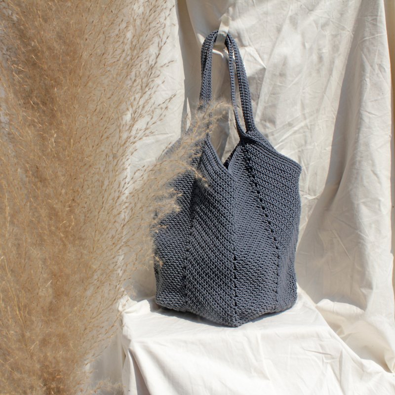 Dark Grey Crochet bag ,Tote bag ,Market bag ,Shopping bag - กระเป๋าแมสเซนเจอร์ - ผ้าฝ้าย/ผ้าลินิน สีเทา