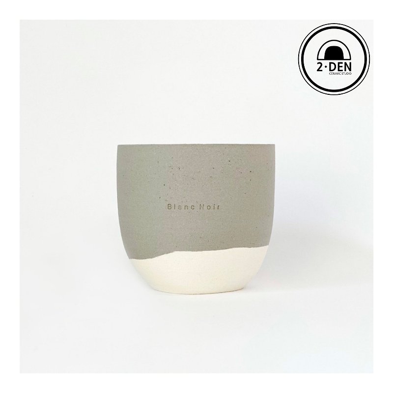【Korea 2DEN Studio】Blanc Noir Series_Pawn Latte Pottery Pot_Light Gray Latte - ตกแต่งต้นไม้ - ดินเผา หลากหลายสี