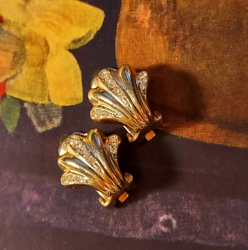 Rare out-of-print 1980's Christian Dior palm leaf diamond clip-on antique earrings - ต่างหู - โลหะ สีทอง