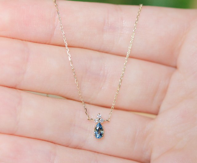 ブルートパーズネックレス　18k 40cm 11月誕生石のアクセサリー K18YG ロンドンブルートパーズ 11月誕生石