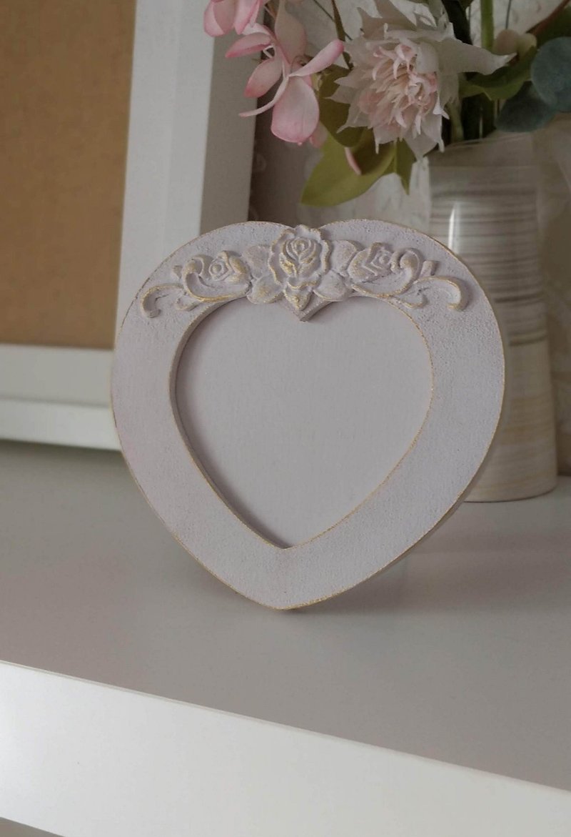 情人节礼物 Valentine's Day Gift Mini gray photo frame in shape of heart Picture frame - กรอบรูป - ไม้ สีเทา