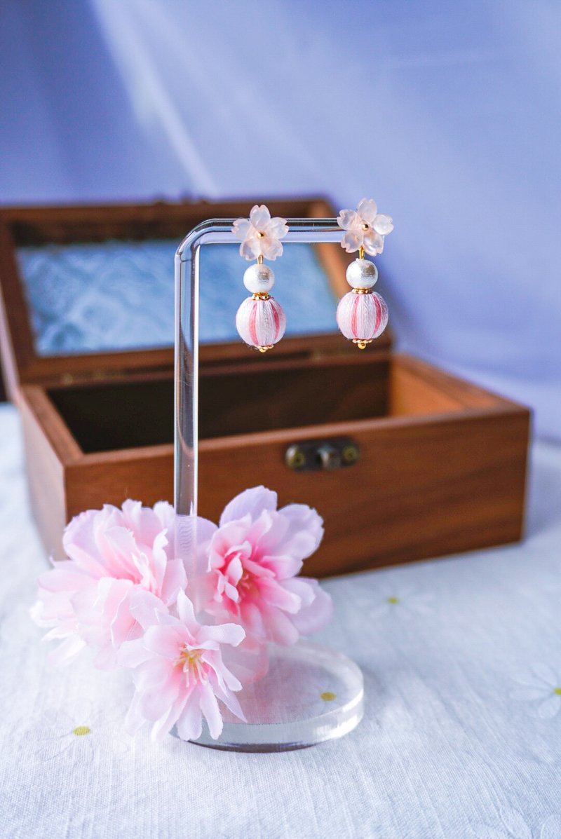 Hanami-Sakura Rolled Jade Earrings - Earrings & Clip-ons - Thread Pink