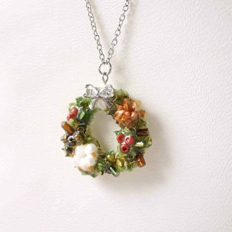 新しいクリスマスミニ花輪ガーランドネックレスハンドメイド粘土の花はシルバー - ネックレス - 粘土 グリーン