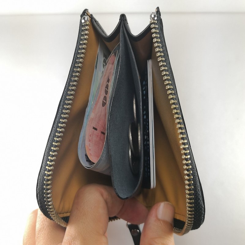 Classic L-shaped zipper short clip coin purse wallet paid custom lettering service - กระเป๋าสตางค์ - หนังแท้ สีดำ