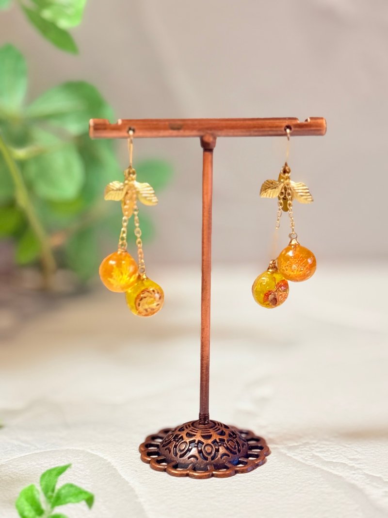 封存秋意的 Uju 櫻桃 - 耳環/耳夾/耳骨夾 - 塑膠 橘色