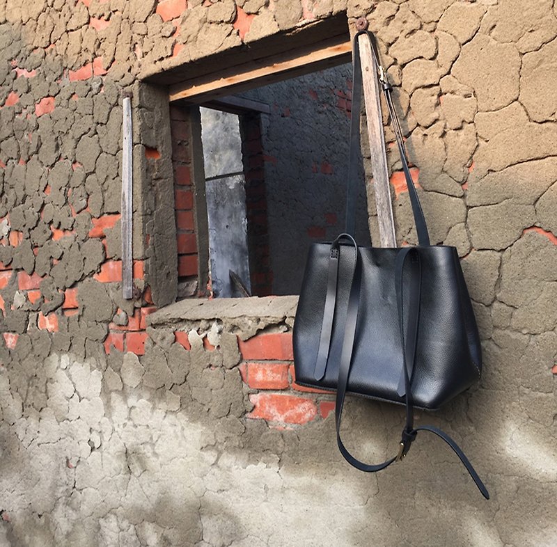 Large Capacity Tote Bag Bucket Bag Shoulder Bag - Messenger Bags & Sling Bags - Genuine Leather Black