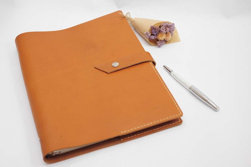 [] Be Two coffee color handmade leather notebook / B5 loose-leaf diary / 26 hole / round the buckle / leather / loose-leaf notebook / Organizer / Notepad / loose-leaf book / PDA - สมุดบันทึก/สมุดปฏิทิน - หนังแท้ สีส้ม