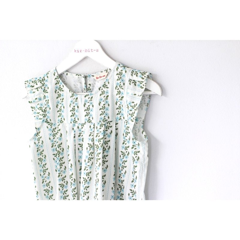 Classic sleeveless shirt, flower lover pattern, blue-green color - Women's Tops - Cotton & Hemp Green